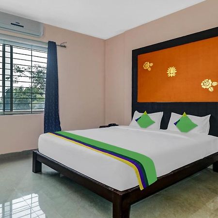 Grand Jp Inn Near 2 Km From Gundlupet Bus Stand מראה חיצוני תמונה