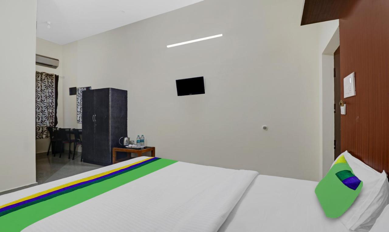 Grand Jp Inn Near 2 Km From Gundlupet Bus Stand מראה חיצוני תמונה