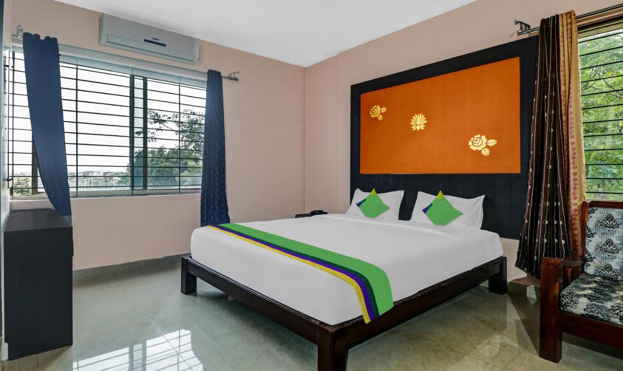 Grand Jp Inn Near 2 Km From Gundlupet Bus Stand מראה חיצוני תמונה