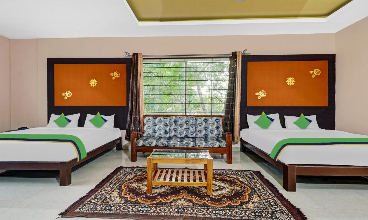 Grand Jp Inn Near 2 Km From Gundlupet Bus Stand מראה חיצוני תמונה