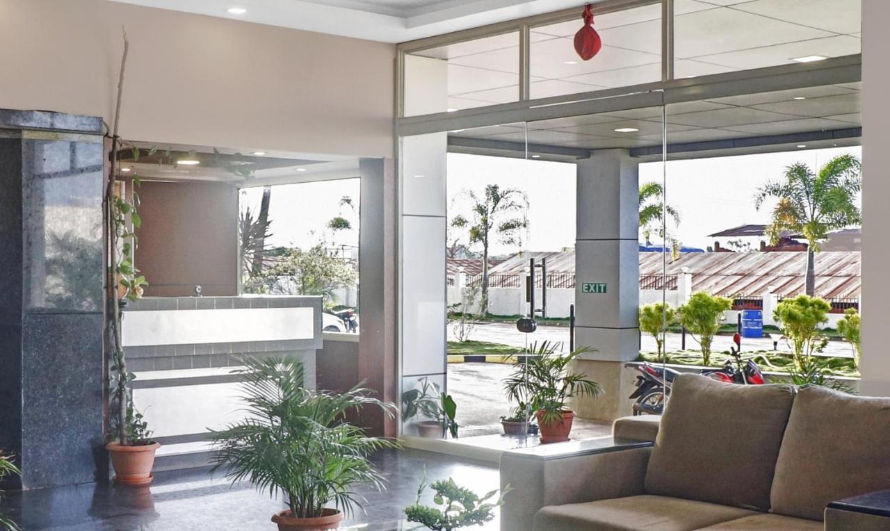 Grand Jp Inn Near 2 Km From Gundlupet Bus Stand מראה חיצוני תמונה