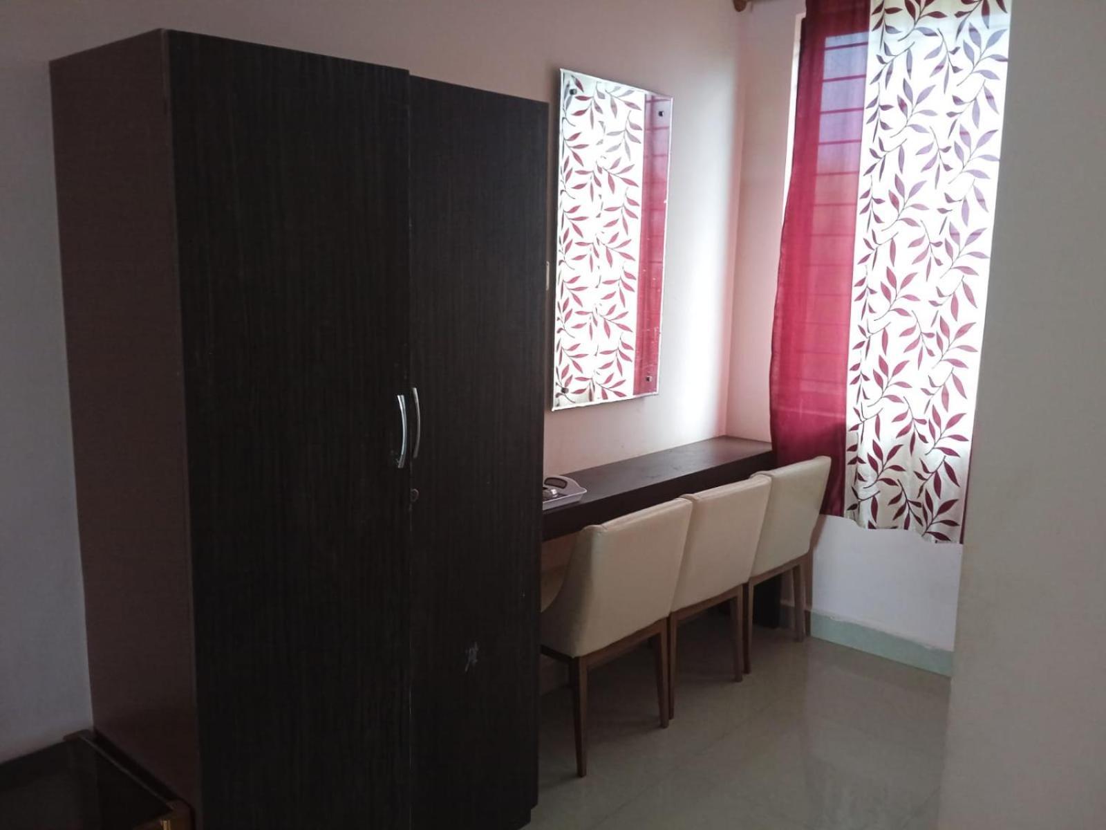 Grand Jp Inn Near 2 Km From Gundlupet Bus Stand מראה חיצוני תמונה